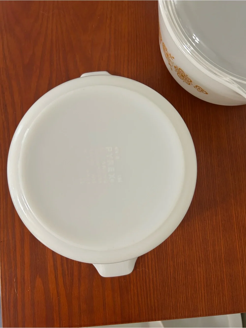 PYREX Butterfly Gold Casserole Set of 4 w/ 1 lid 473 474-B 475-B